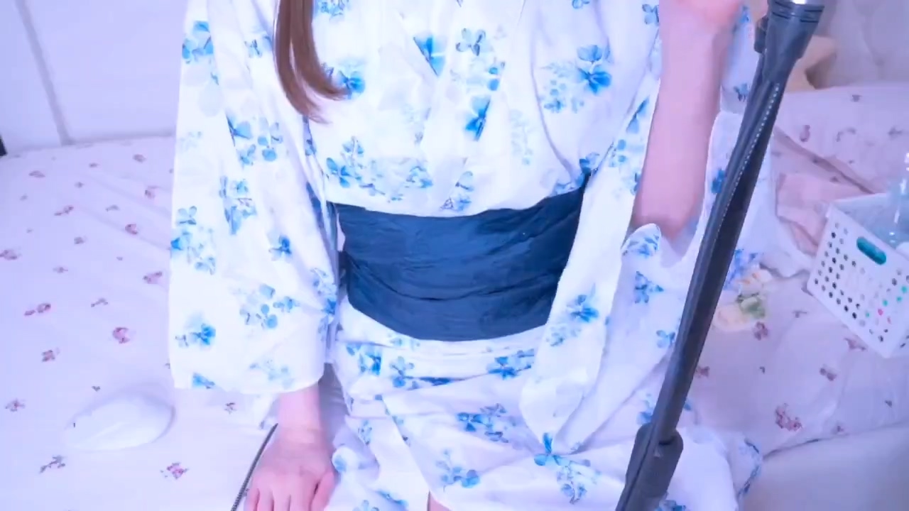 【ASMR／実写】浴衣でお祭りデートの後に♡優しい囁き,マッサージ,炭酸パックetc【KU100／癒やし】.mp4_20250812_215054.338.jpg 利香 浴衣祭典约会后 1.2GB  第1张